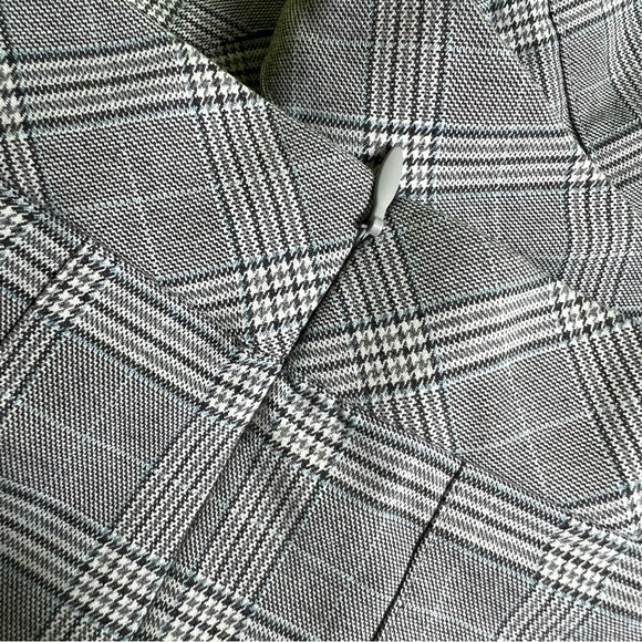 Uniqlo plaid skirt size S - Picture 4 of 5